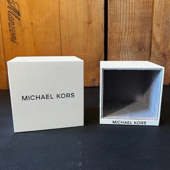 Luxury Empty Box Bundle x3  Tory Burch, Michael Kors, DIptyque - Picture 5 of 8